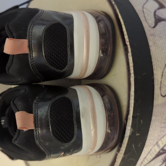 - - - Skecher memory foam black Sneakers - Picture 7 of 12